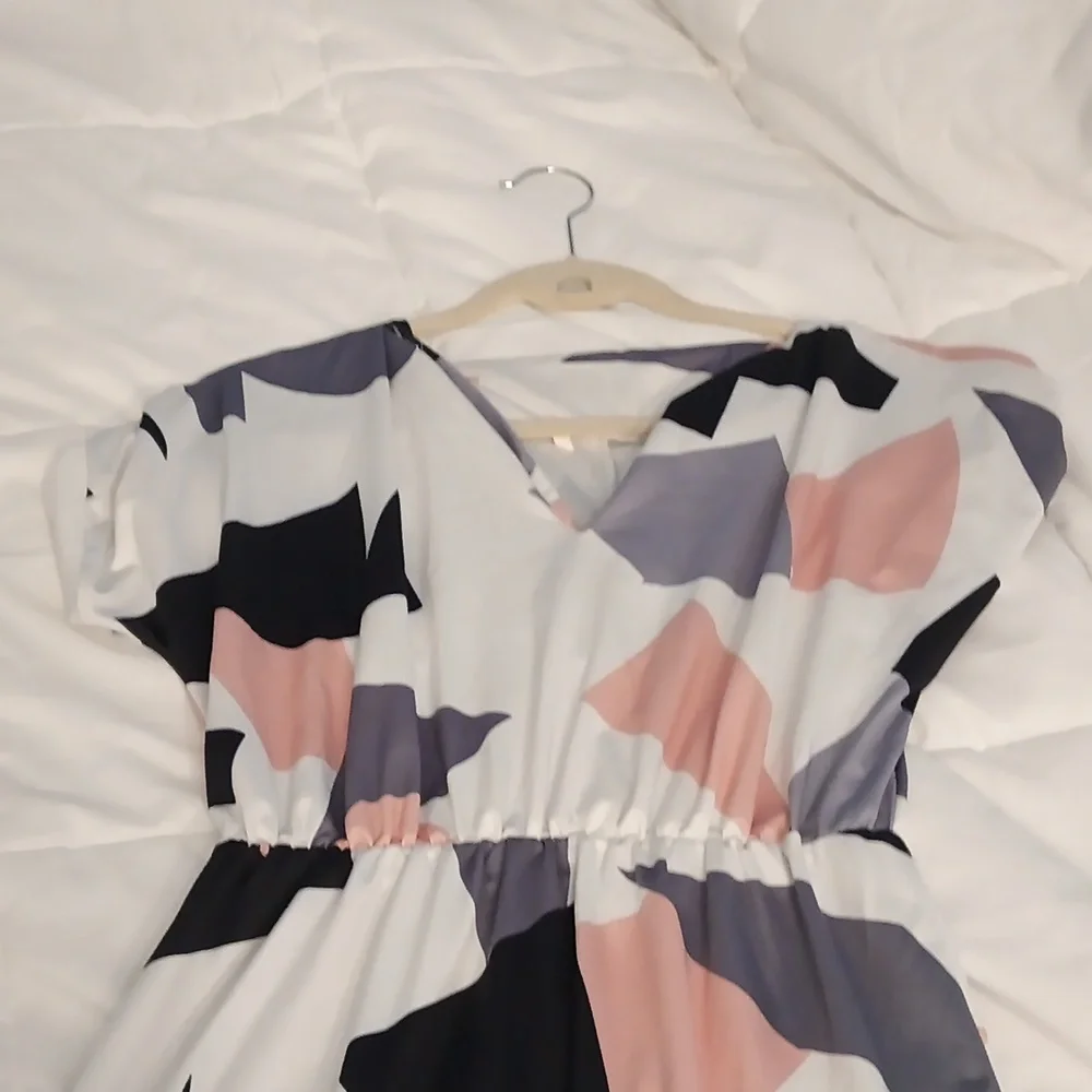 Dress - Picture 3 of 3
